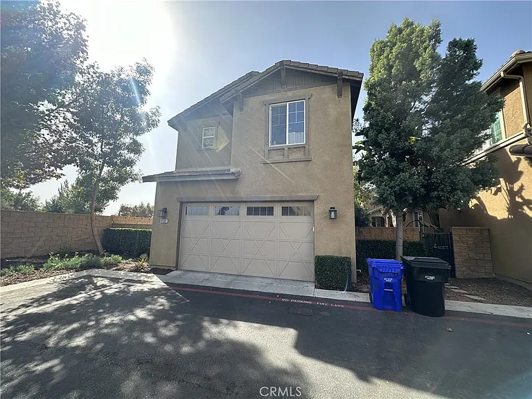 8569 Cava Dr — Photo 2