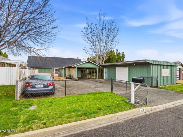 205 S 50th Ave, Yakima, WA 98908