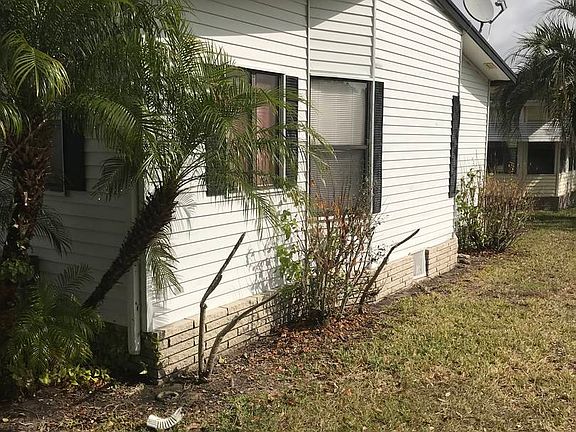 3rd image of 428 S Edgewater Dr
