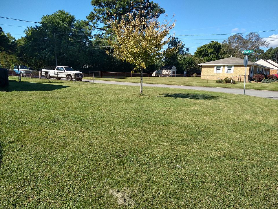 2nd image of 2841 Holiday Point Dr