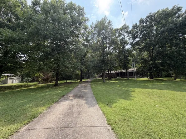 410 Rocky Valley Rd, Lebanon, TN 37090