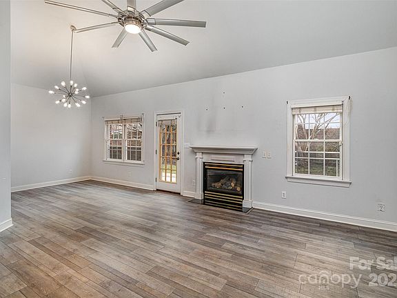 4th image of 2134 Pinefield Ct