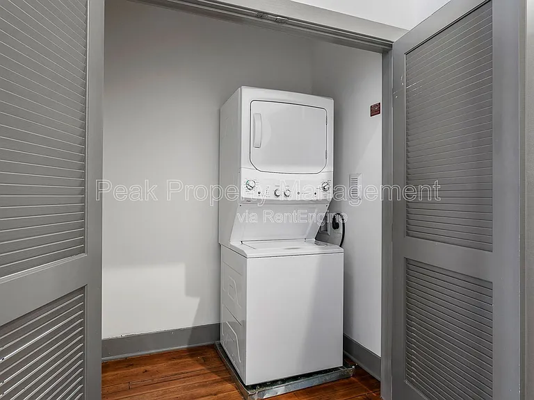 1209 Hull St #203 — Photo 5