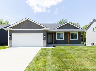 2529 SE Integra Ave, West Des Moines, IA 50265