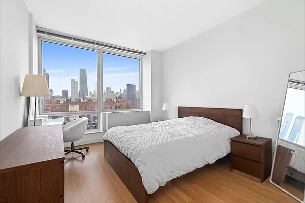 Rented by Compass | media 4