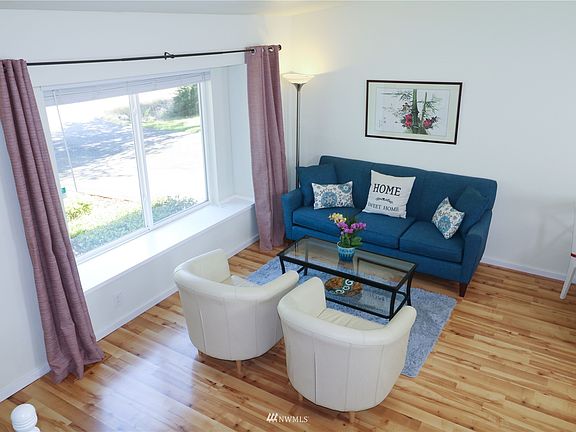 3rd image of 23014 NE 29th St