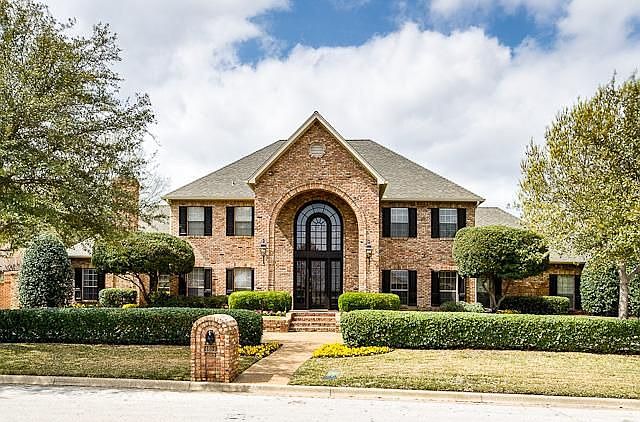 1st image of 4604 Shadycreek Ln