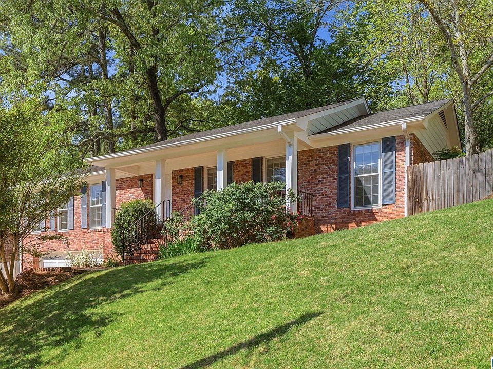 1st image of 608 Bienville Cir