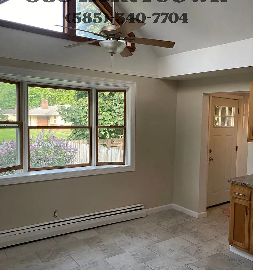 3 bed, 851 sqft, $1,895 — Photo 2