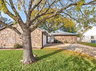 5715 Walnutgate Dr, Spring, TX 77373