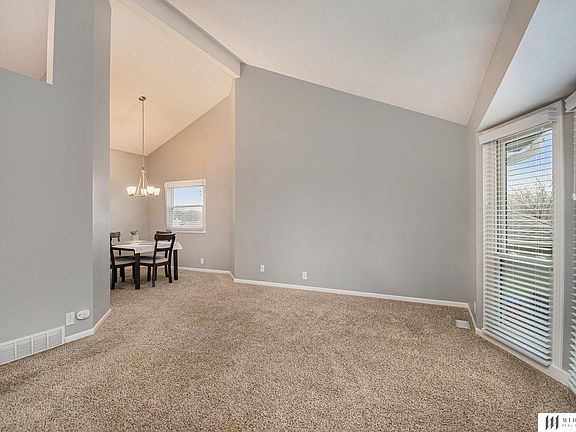 3rd image of 115 Carolina Dr
