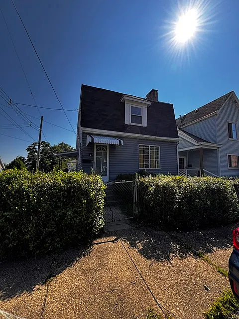 1621 Oak Grove Ave