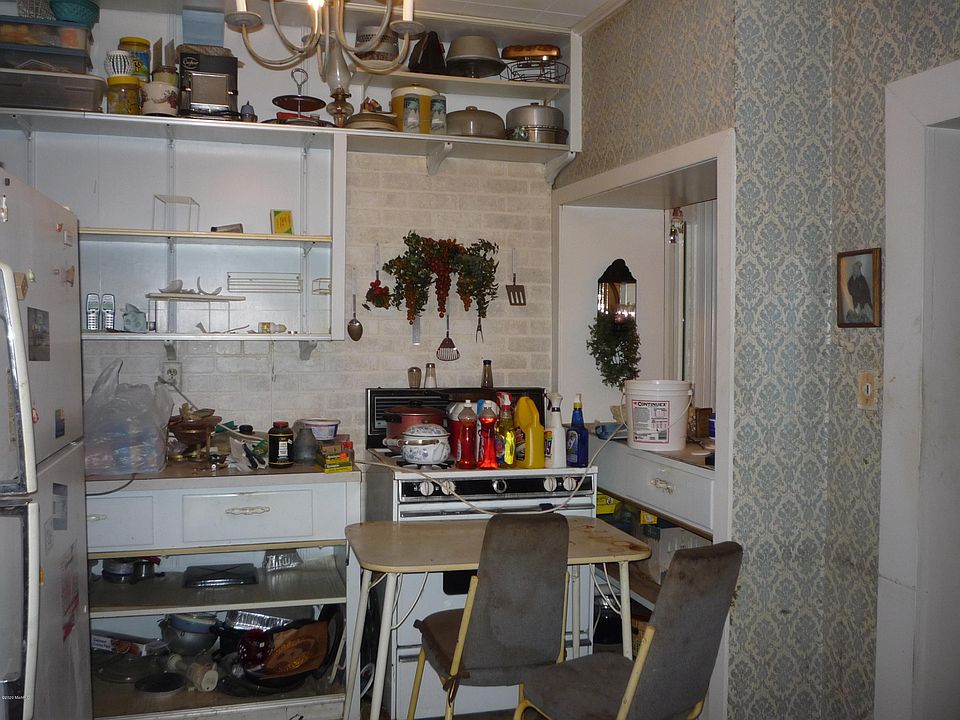 137 Peckham St, Coldwater, MI 49036 Zillow