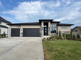 18109 Cody St, Overland Park, KS 66013