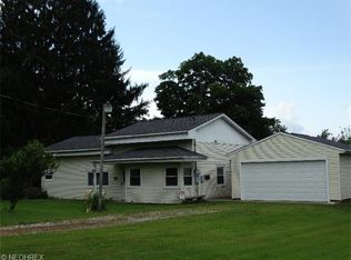 943 Plymouth Ridge Rd, Ashtabula, OH 44004