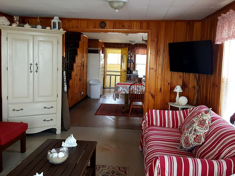 169 Atlantic Ave Salisbury MA Zillow