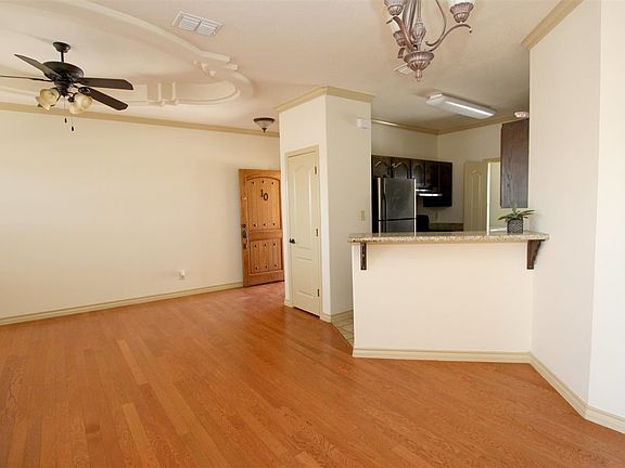 5th image of 3664 E Del Mar Blvd APT 10A