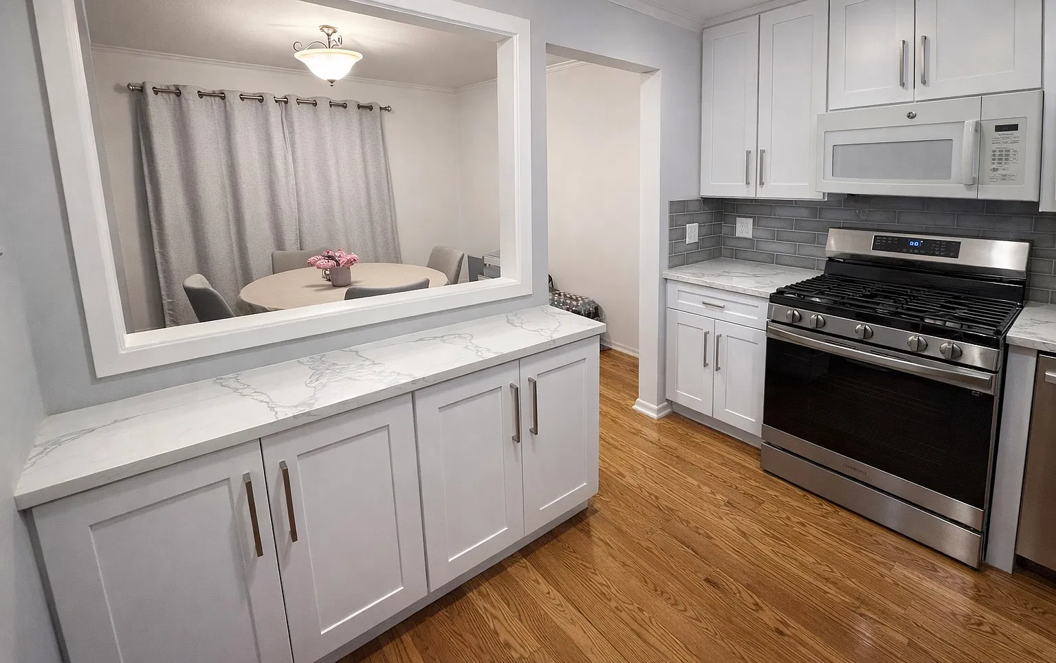 2 bed, 1.5 bath, 1100 sqft, $2,350 — Photo 3