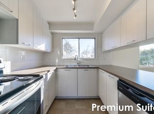 Brookside Terrace, Edmonton, AB T6H 4J6