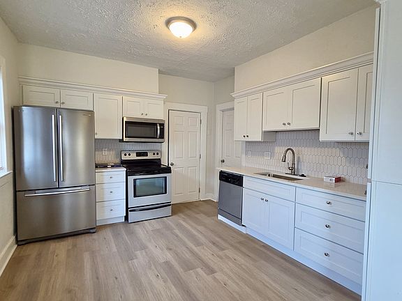 4th image of 140 Catherine St