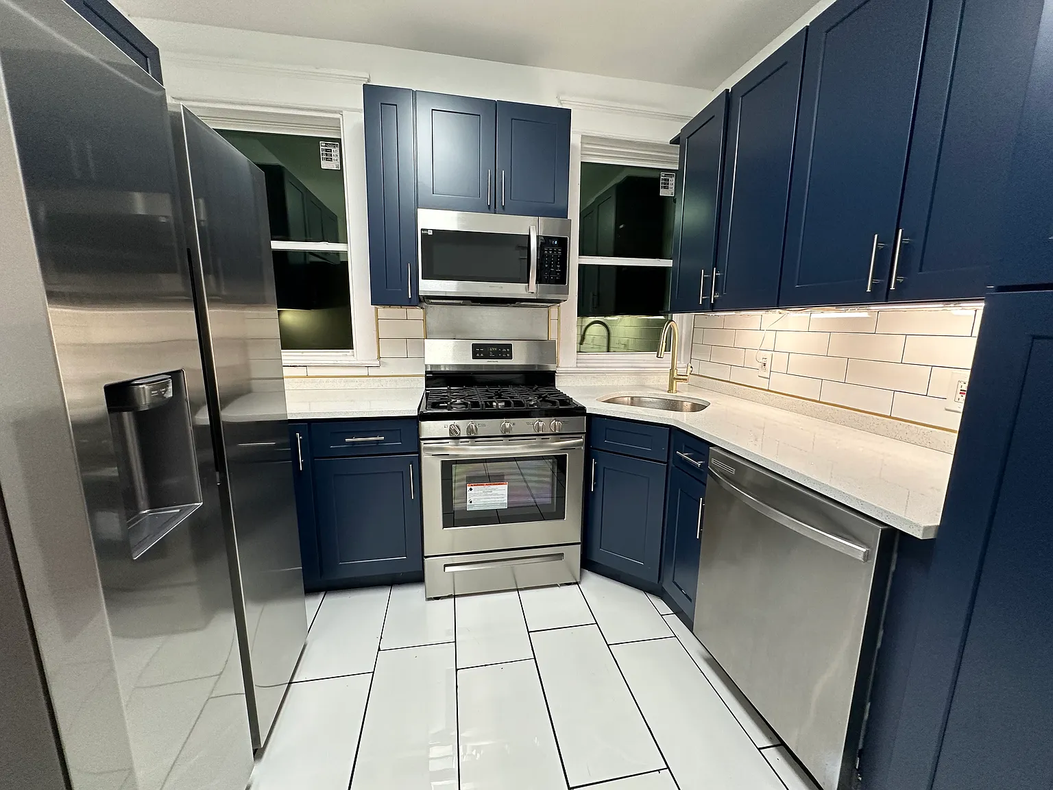 157 Myrtle Ave — Photo 2