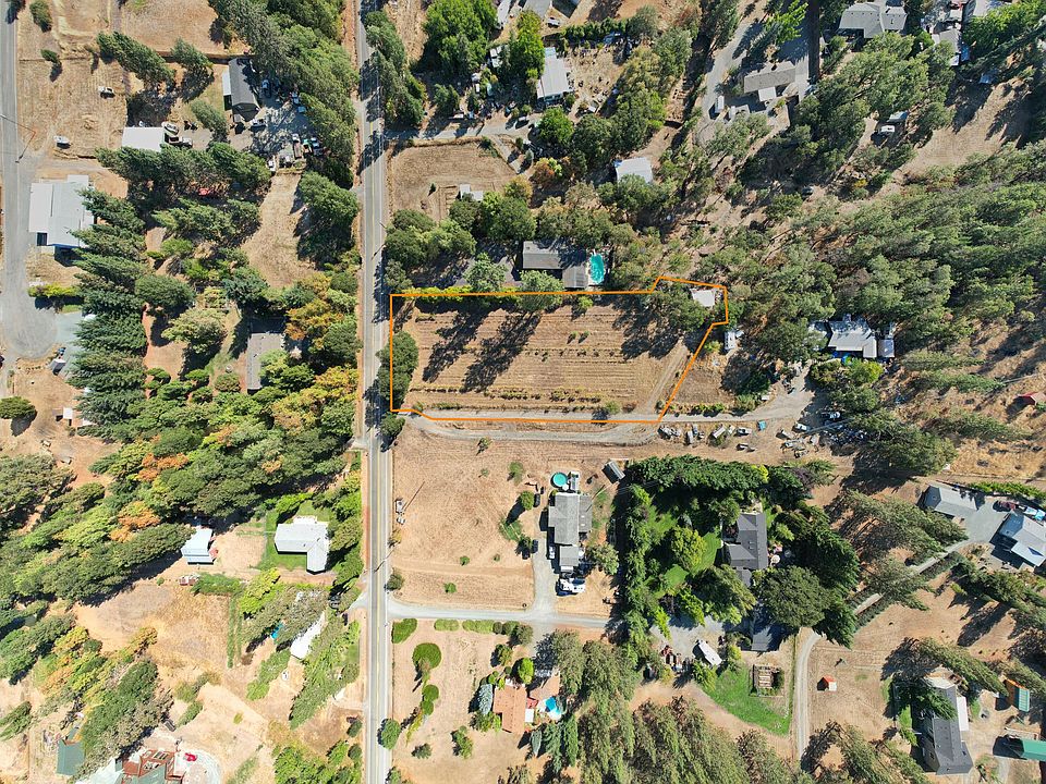 1st image of 295 Ponderosa Ln
