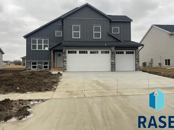 523 Hillside St, Harrisburg, SD 57032
