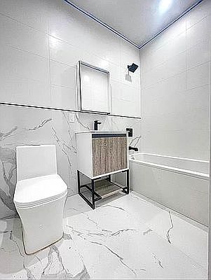 3rd image of 323 Putnam Ave #1A