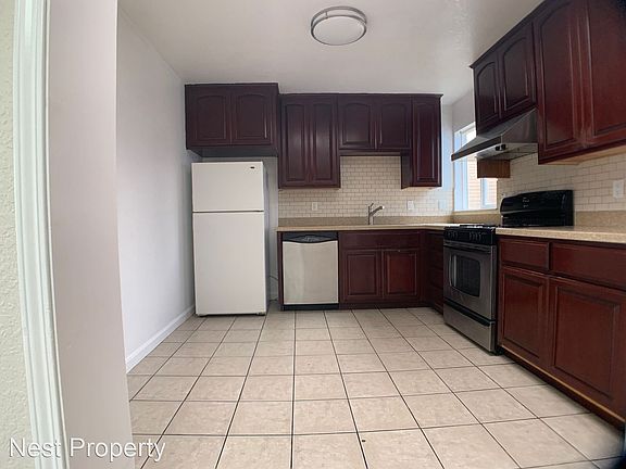 4th image of 75 Vendome Ave #7