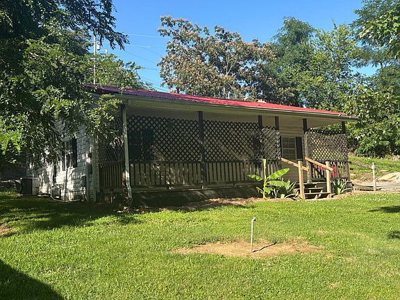 2nd image of 1001 Jarvis Rd