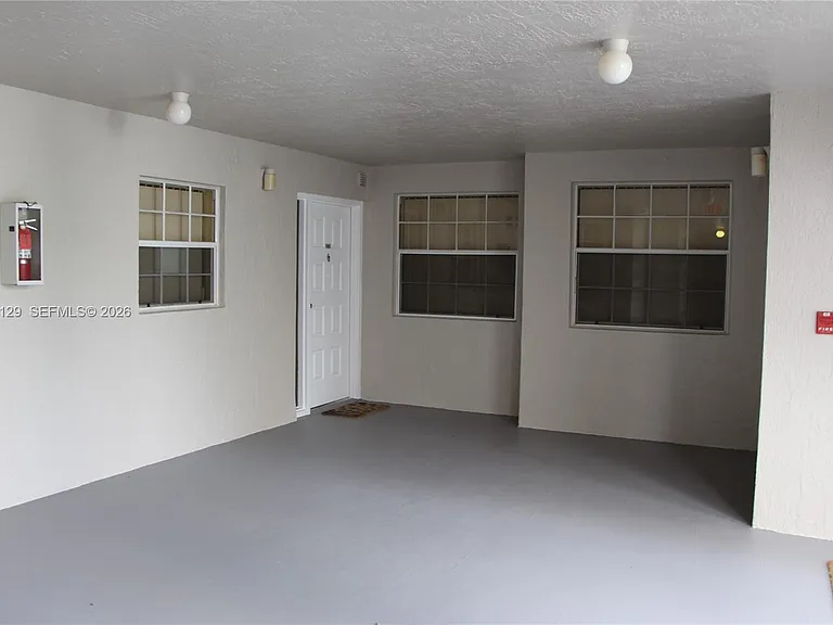 2890 N Oakland Forest Dr #204 — Photo 28