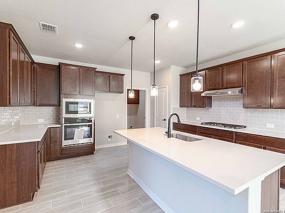 5th image of 1715 Lawnside Road