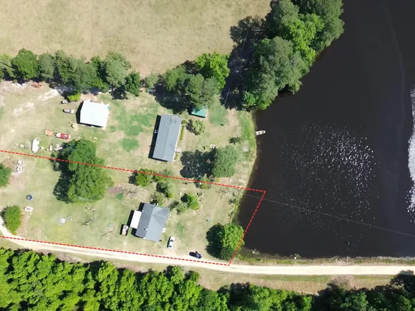 616 Trail End Lane, Newton Grove, NC 28366