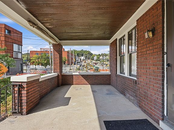 5th image of 109 S Atlantic Ave
