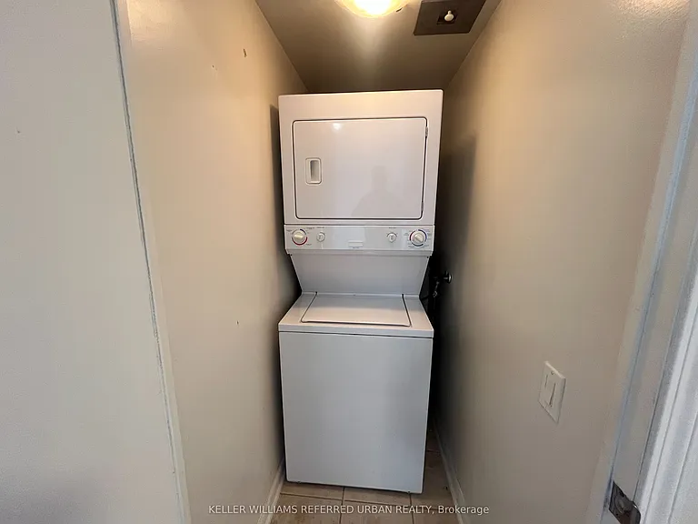 650 Lawrence Ave W #813 — Photo 13