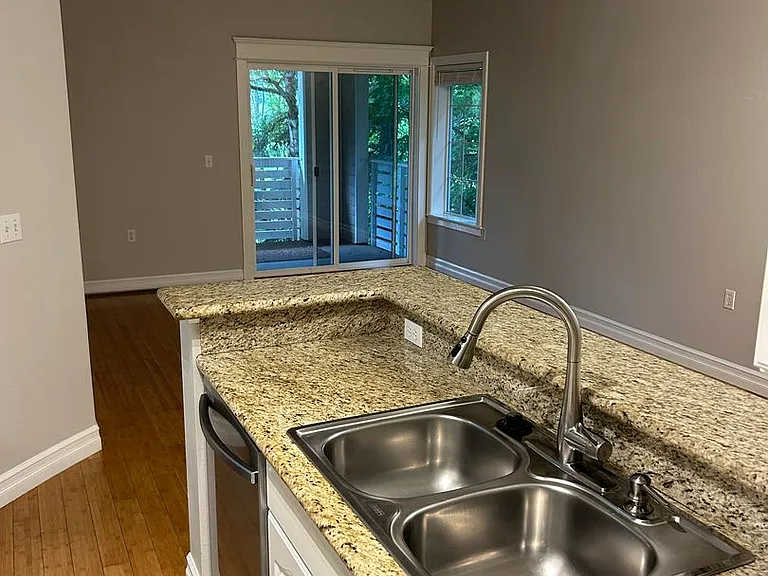 801 Rainier Ave N #B309 — Photo 14