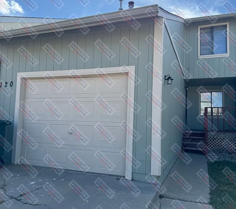 120 Westhills Loop