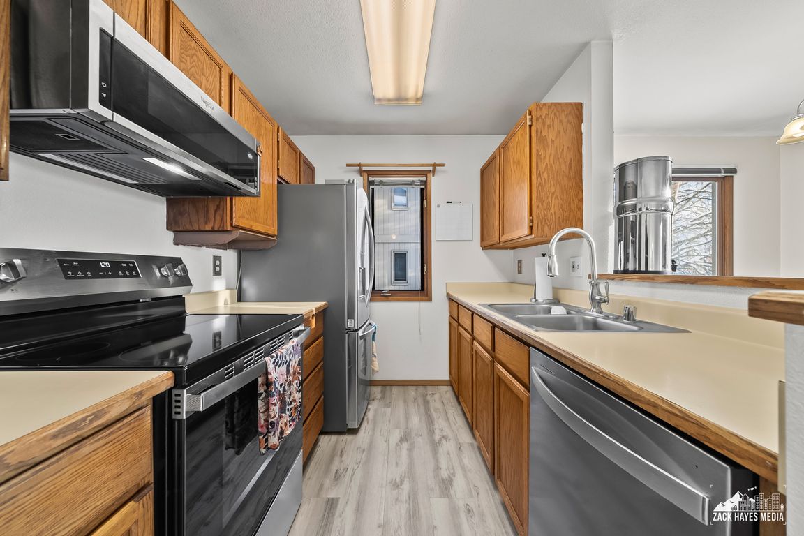 next background image