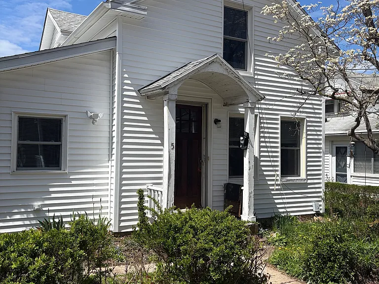 5 Hillside Ct — Photo 15