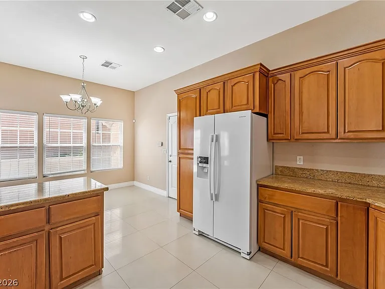 7205 Madonna Dr — Photo 12