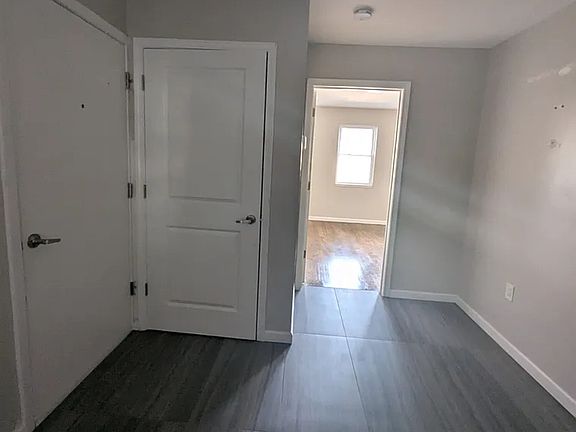 3rd image of 43 N 16th St #C