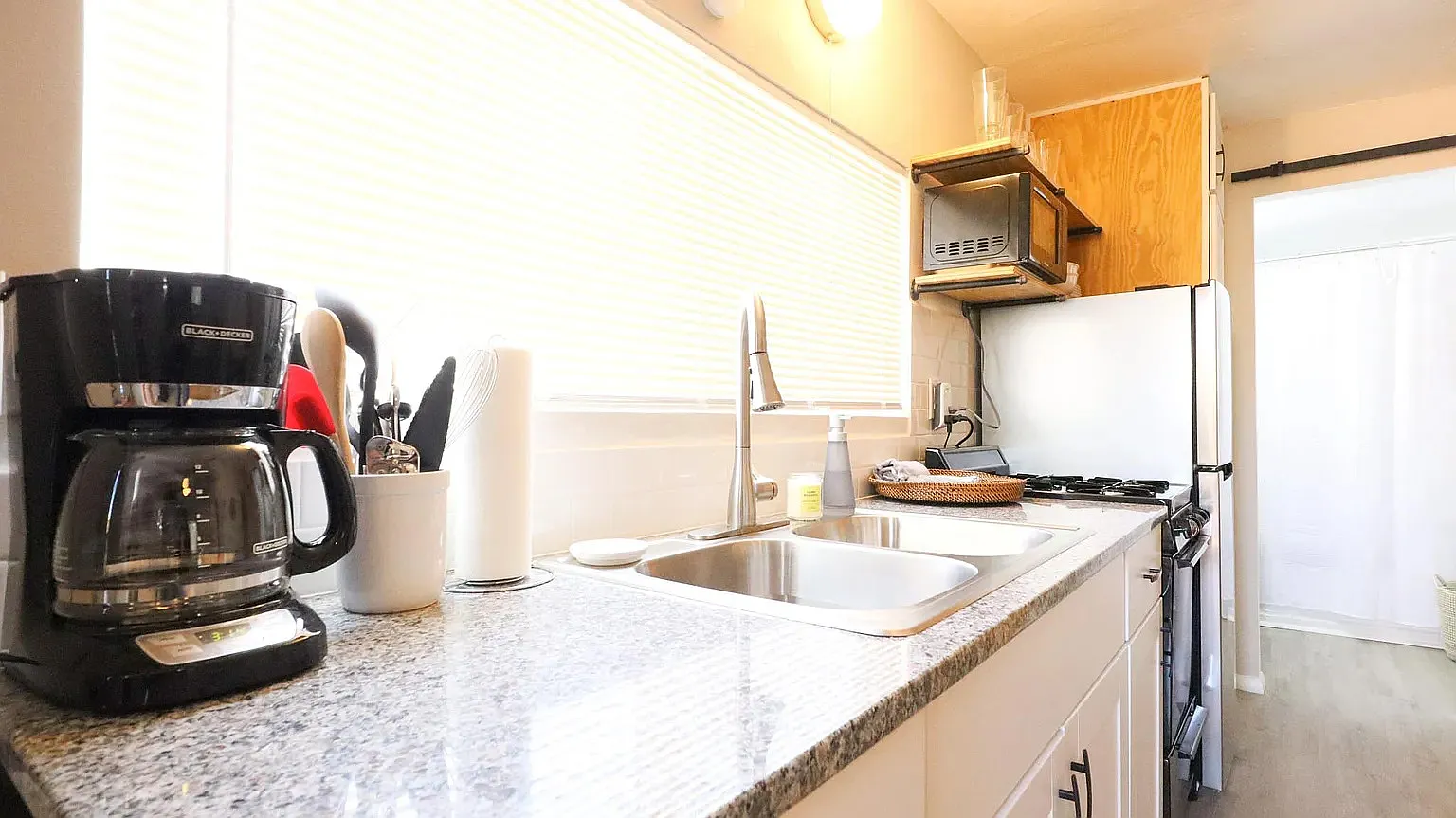 1 bed, 500 sqft, $1,950 — Photo 1