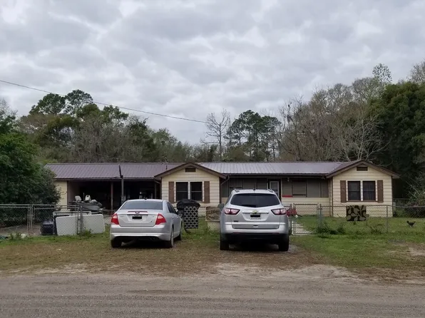 8204 SE 11th Ave, Starke, FL 32091