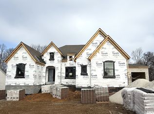 5704 Nola Dr, Arrington, TN 37014