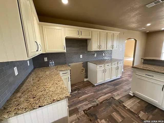 12010 Del Rio — Photo 12