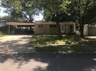 1120 Apache Dr, Florissant, MO 63033