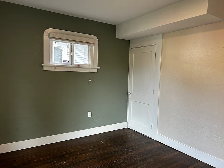 4330 S K St — Photo 2
