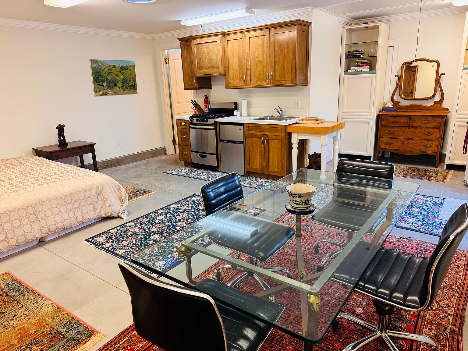 50 S San Rafael Avenue — Photo 4