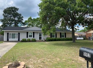 5952 Spinner Rd, Hope Mills, NC 28348