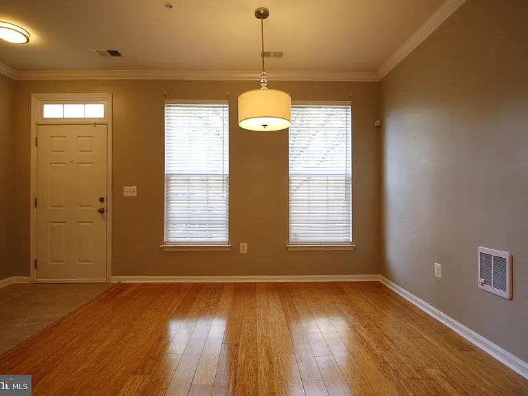2415 Rainswood Ln — Photo 26
